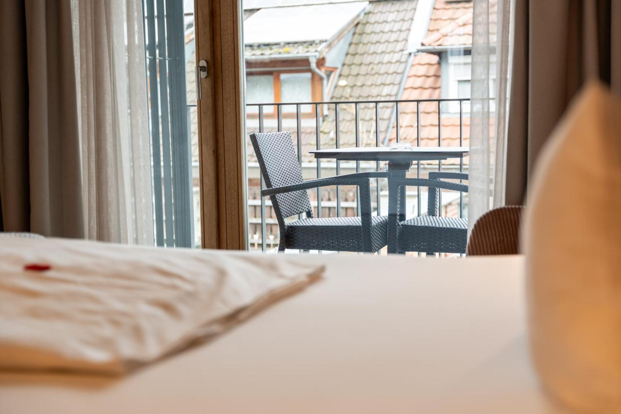 Restaurant Hotel Zum Storchen Waldkirch Buitenkant foto